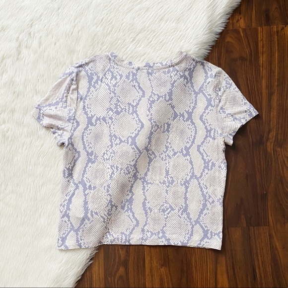 NEW Aritzia Babaton Everyday T-Shirt in Light Grey/Smoke - Picture 3 of 7